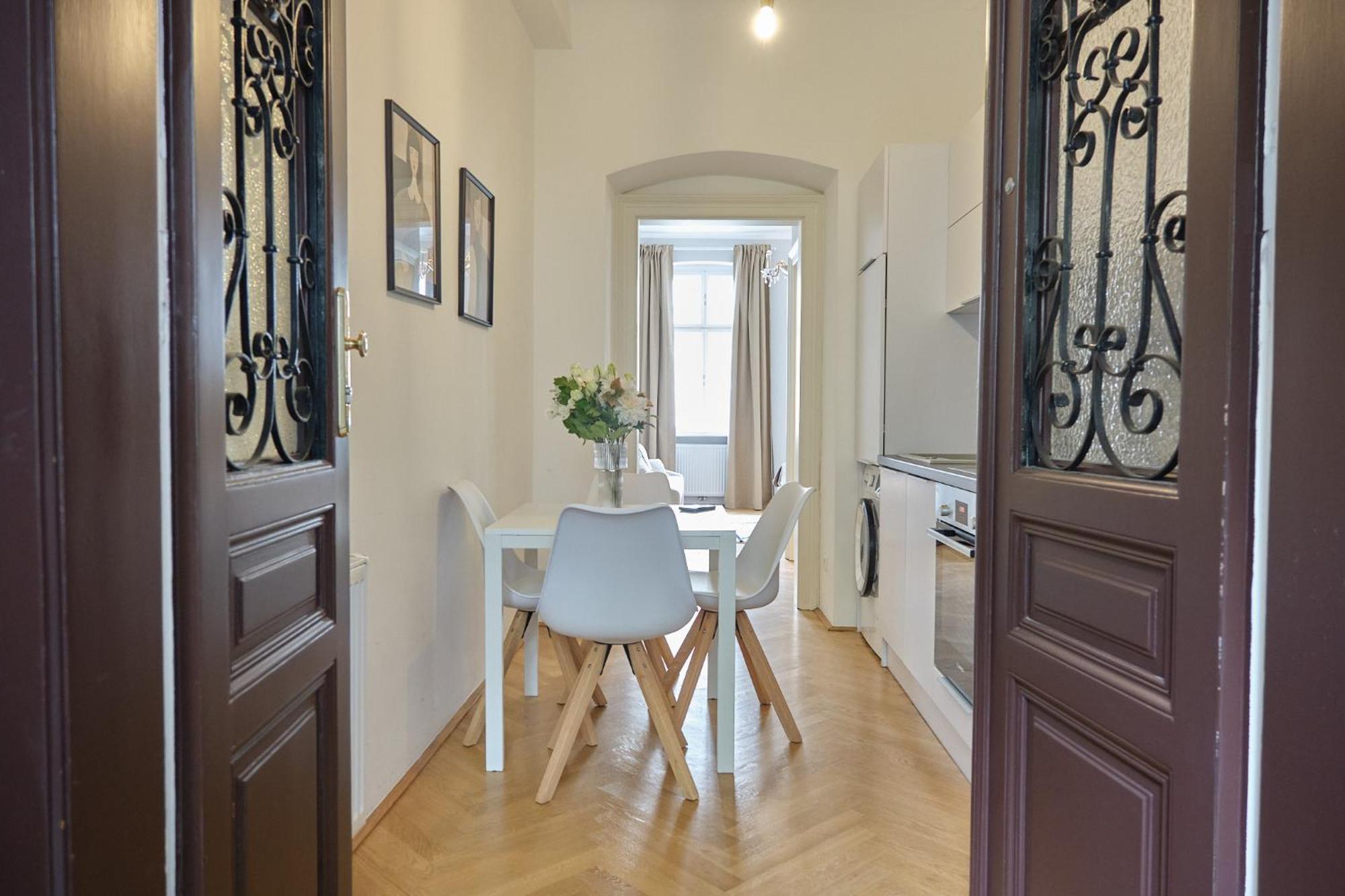 Chic Apartment - Near U3 Metro Вена Экстерьер фото