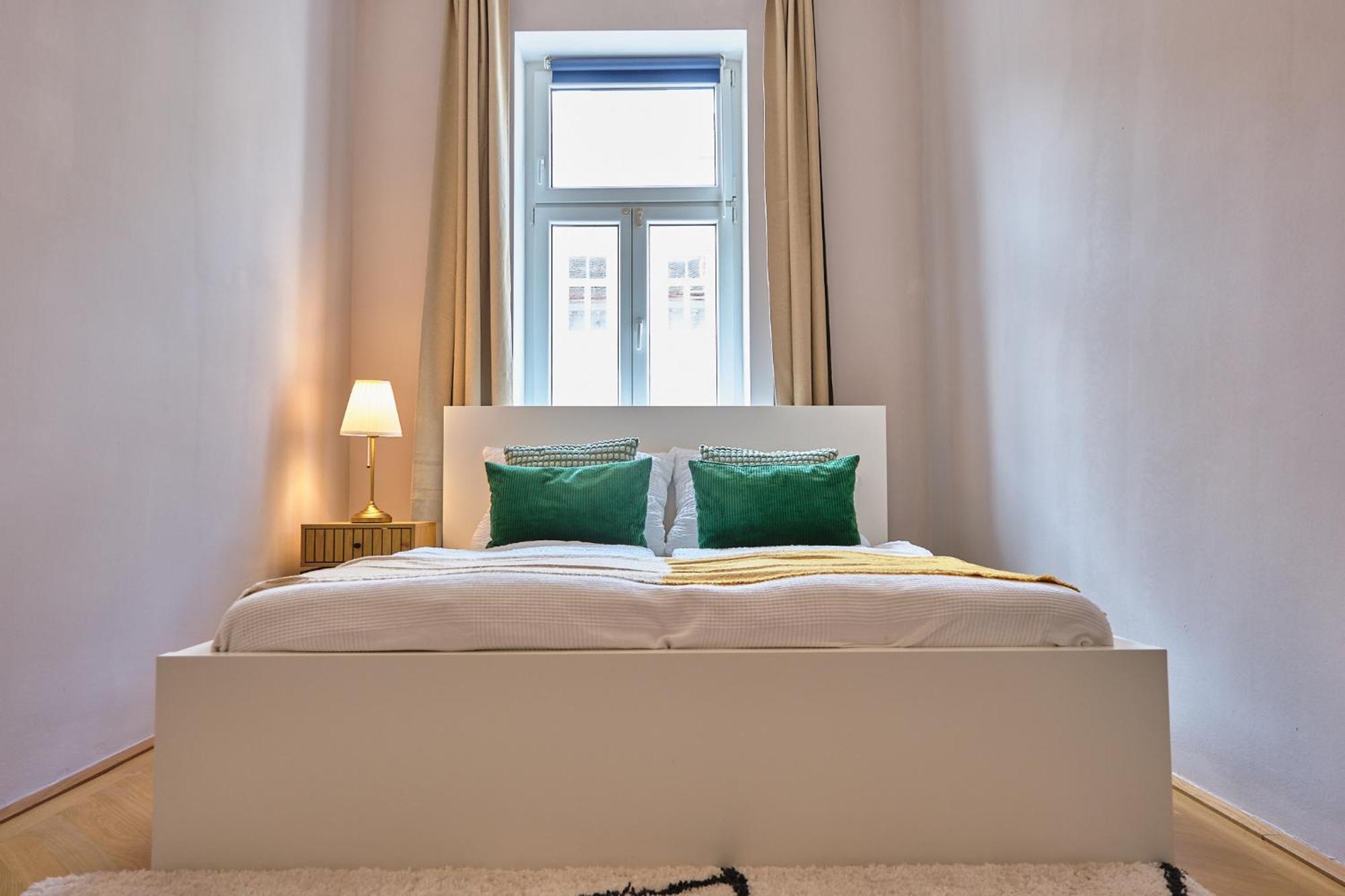 Chic Apartment - Near U3 Metro Вена Экстерьер фото